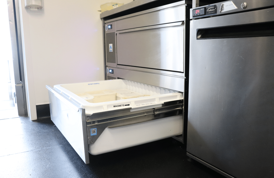 Tiroir r&eacute;frig&eacute;r&eacute; sous plan Adande VCS2
